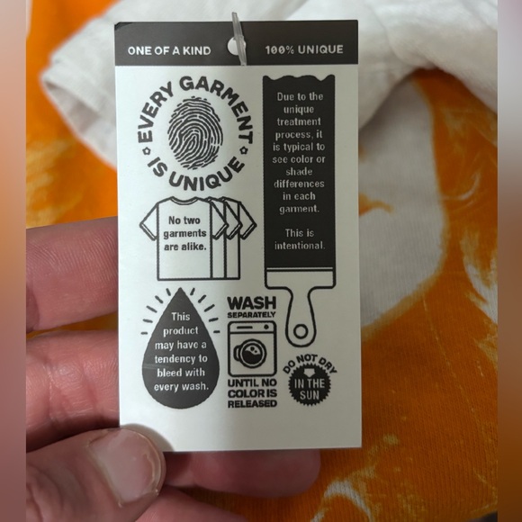 Gray Lainey Wilson Graphic T-Shirt NWT size small or 2xL unisex - Picture 3 of 5